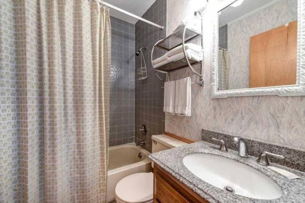 Chalet Million Dollar Views! 4 Bedroom, Sleeps 9, Close To National Park And 5 Mi To Gatlinburg! Gatlinburg