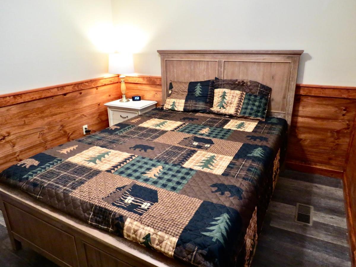 Million Dollar Views! 4 Bedroom, Sleeps 9, Close To National Park And 5 Mi To Gatlinburg! Chalet *