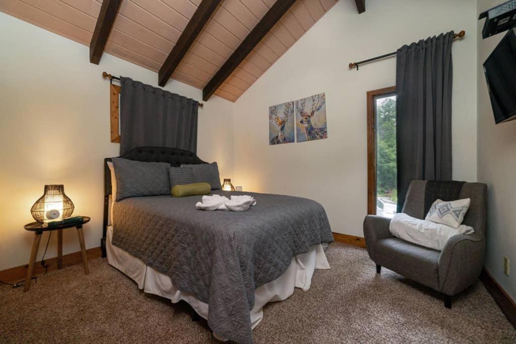 A Smoky Mountains Retreat - Chalet De Montagne *