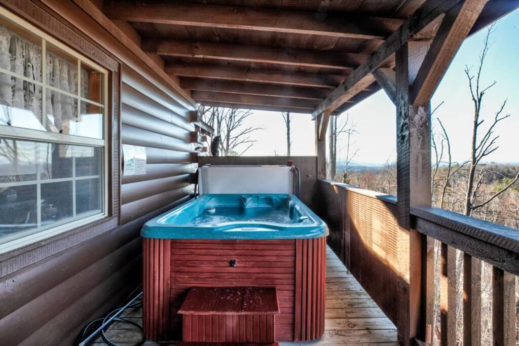 Amazing Views! Hot Tub,pool Table,fireplace,relax! * Gatlinburg
