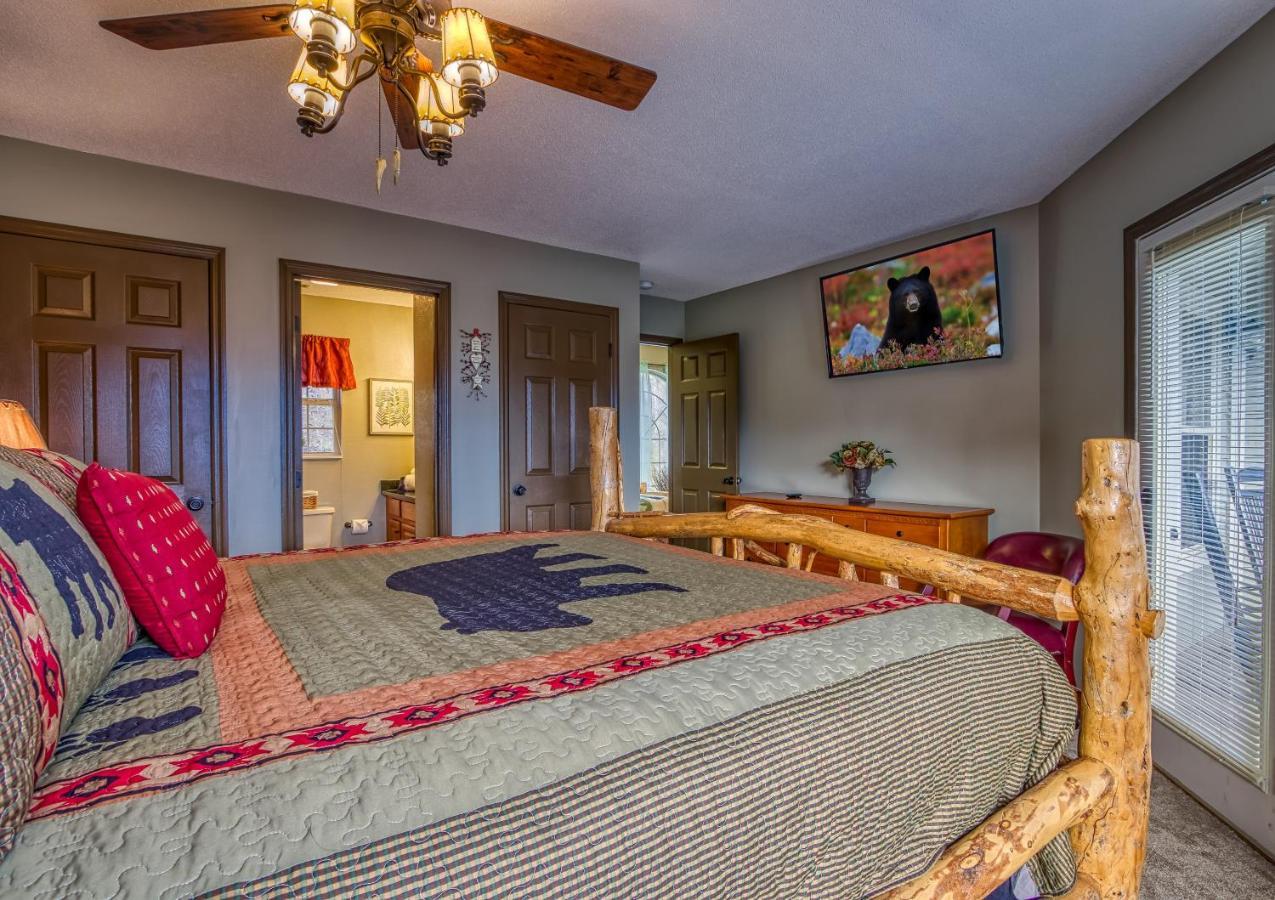 Tree Tops Retreat: Luxury Mountain With Hot Tub And Bear Sightings Holiday home Gatlinburg