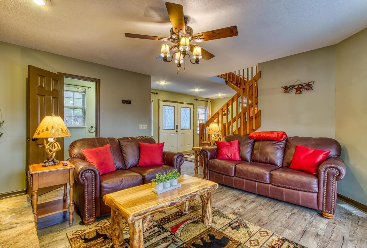 Tree Tops Retreat: Luxury Mountain With Hot Tub And Bear Sightings Holiday home Gatlinburg