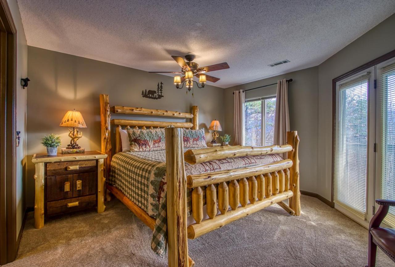 Tree Tops Retreat: Luxury Mountain With Hot Tub And Bear Sightings Gatlinburg