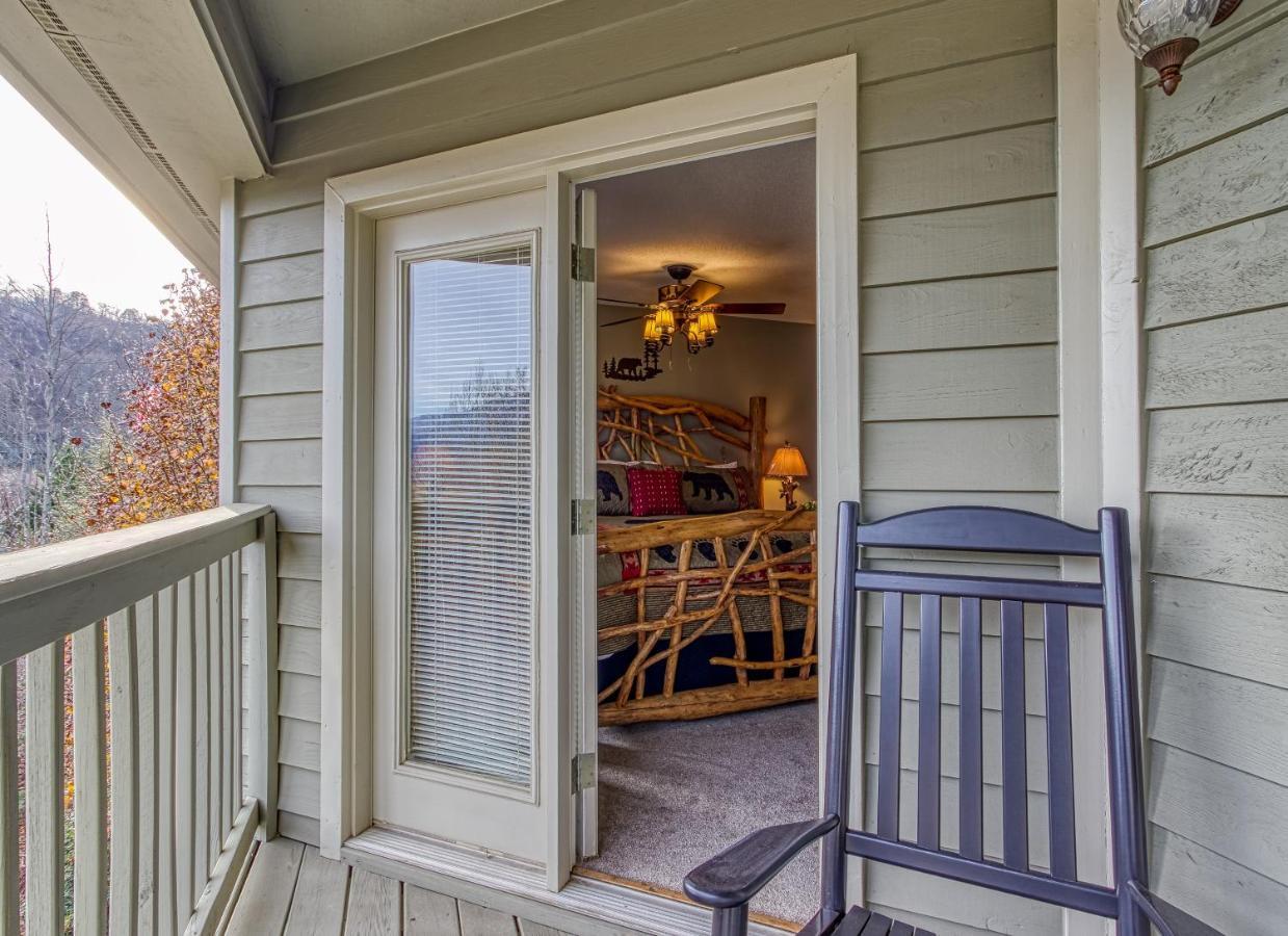 Tree Tops Retreat: Luxury Mountain With Hot Tub And Bear Sightings Holiday home Gatlinburg