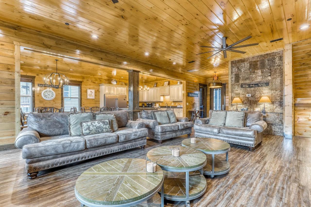 The Great Dogwood Manor Gatlinburg