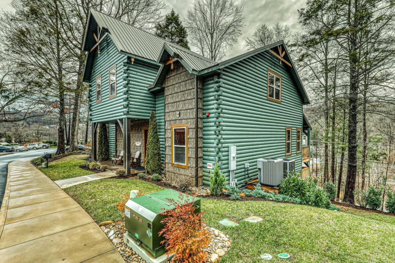 The Great Dogwood Manor