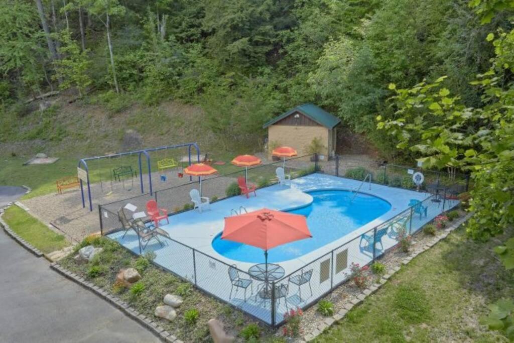 Mountain View 5 Bdrm Near Downtown Arts *