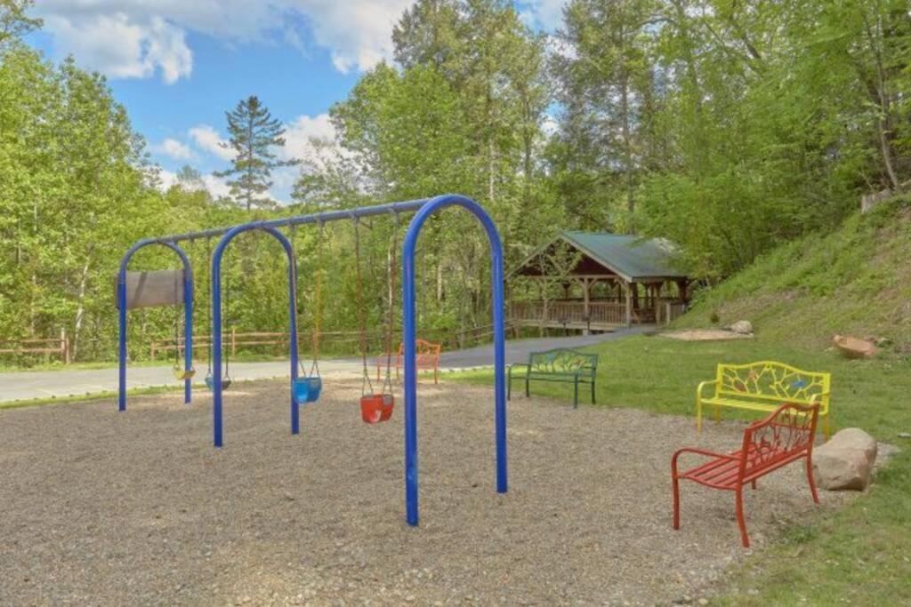 Mountain View 5 Bdrm Near Downtown Arts *