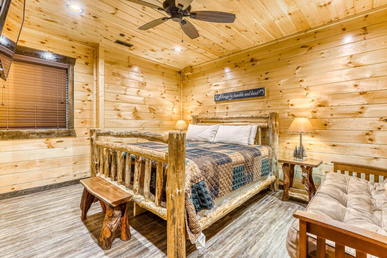The Great Dogwood Manor Holiday home