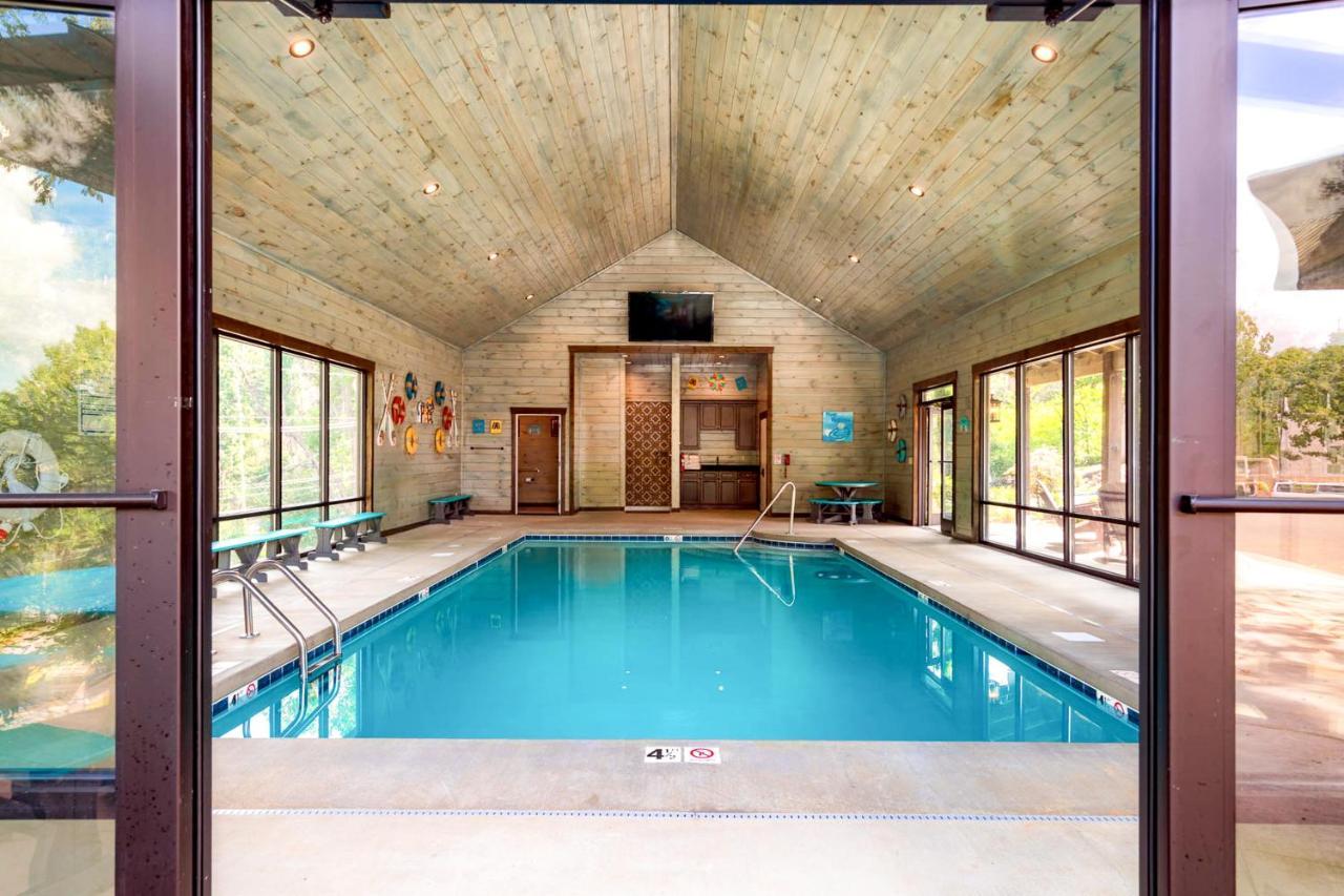 The Great Dogwood Manor Holiday home