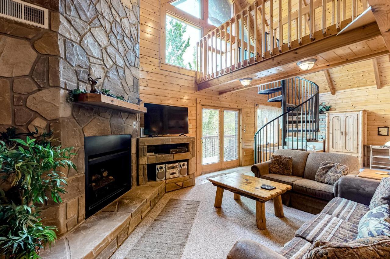 Daa Bear's Apartment *