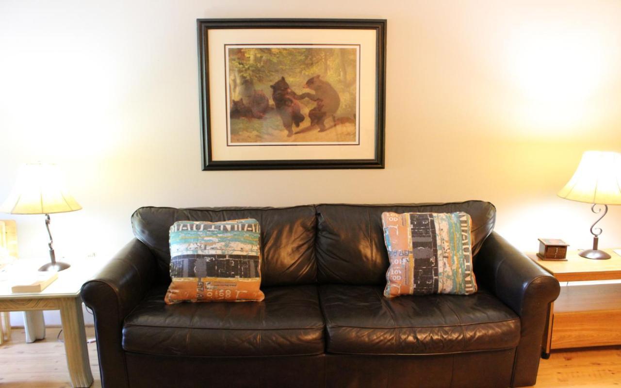Chateau 210 Apartment
