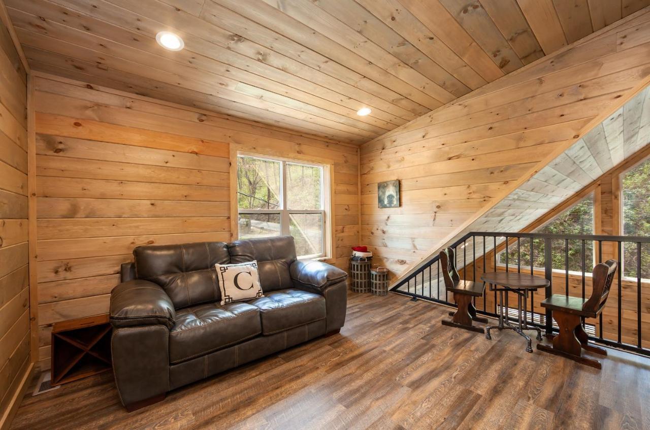 Creekside Manor Too * Gatlinburg