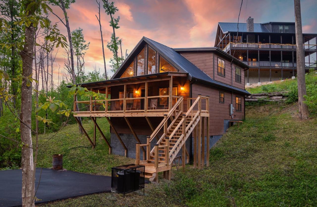 Creekside Manor Too *