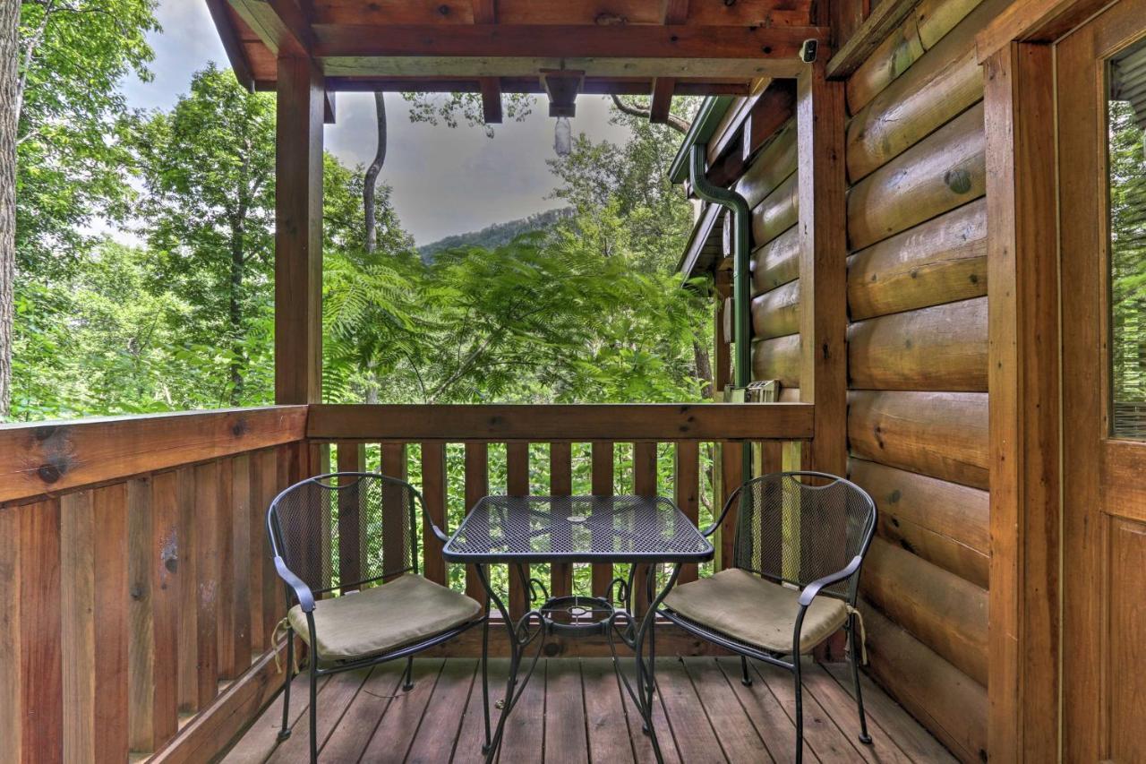 Mountainside Escape With Deck And Hot Tub! * Gatlinburg