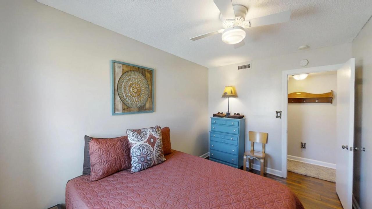 Smoky Summit Apartment *