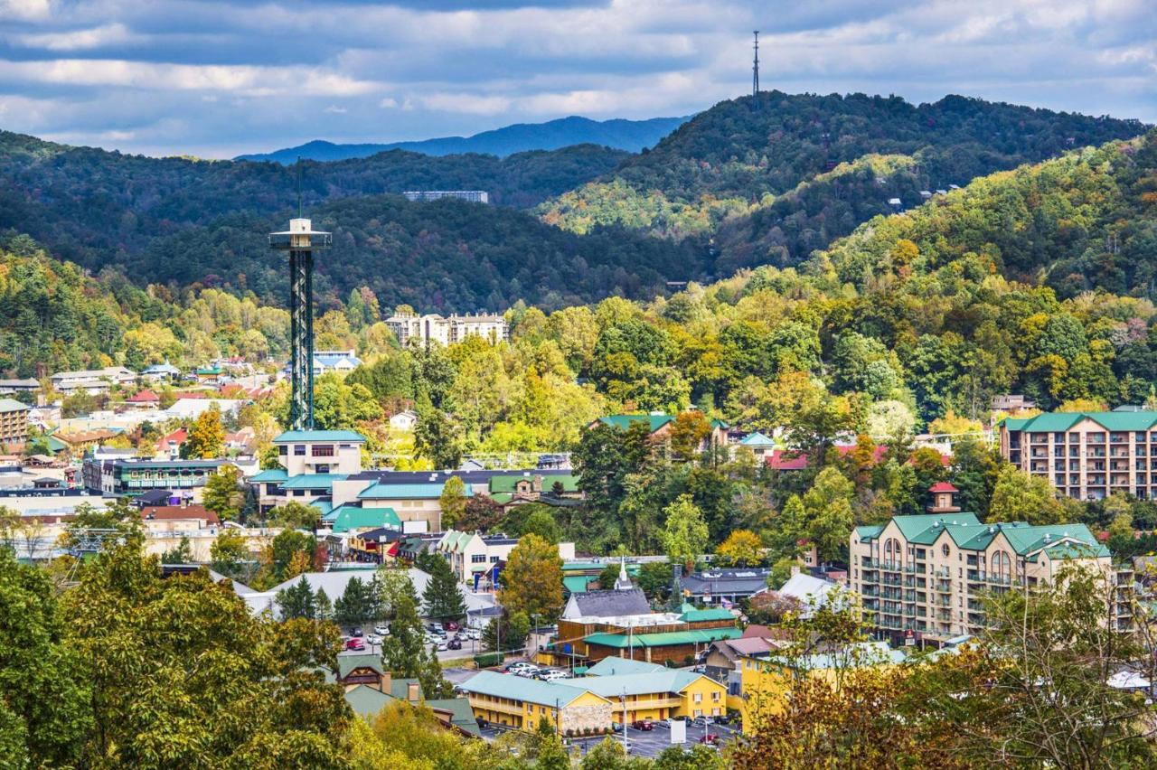 Distiller's Den Gatlinburg