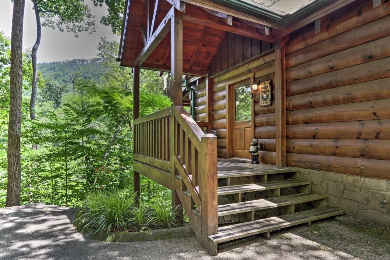 Holiday home Mountainside Escape With Deck And Hot Tub! Gatlinburg