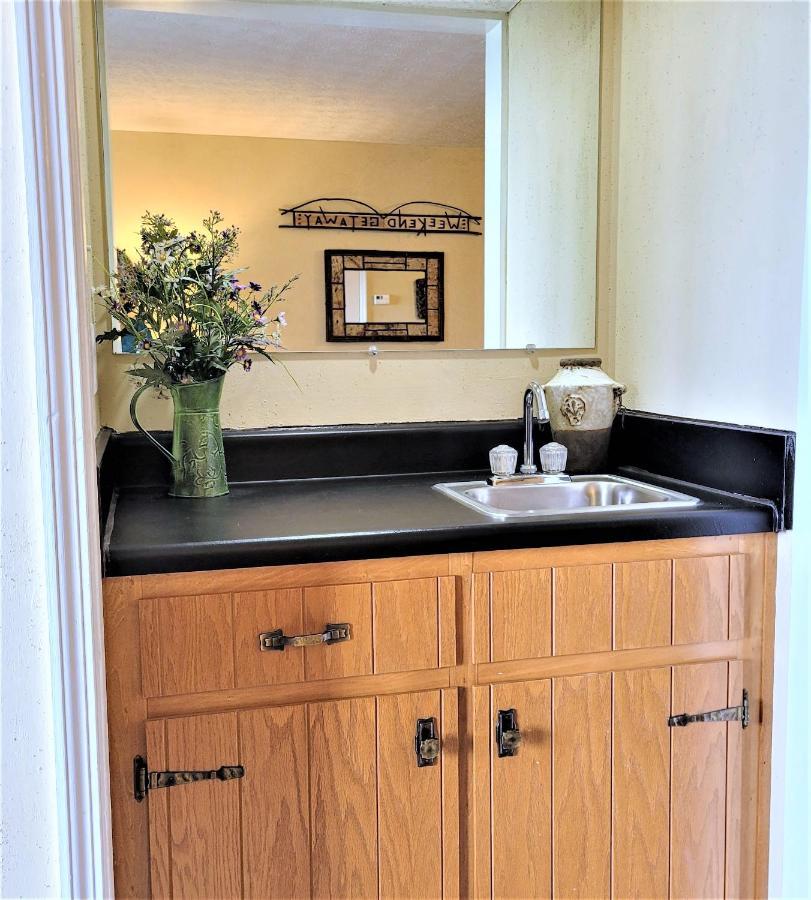 Main Level Ski Mountain Resort, 10 Min To Downtown Gatlinburg, Pool, King Bed, Private Balcony, Lowest Prices Of The Season