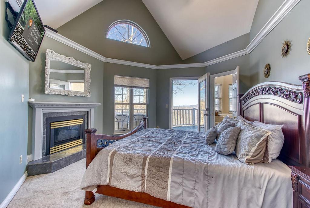Chalet Ober Hideaway, Hot Tub, Wifi, 1089 Free Tickets Each Paid Day, Dollywood And *