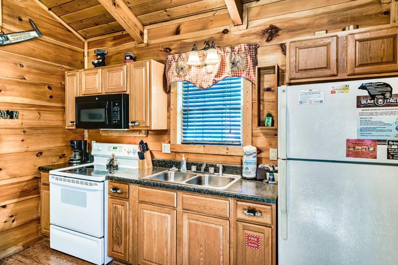 Chalet Mama Bear's Moonshine Ridge *