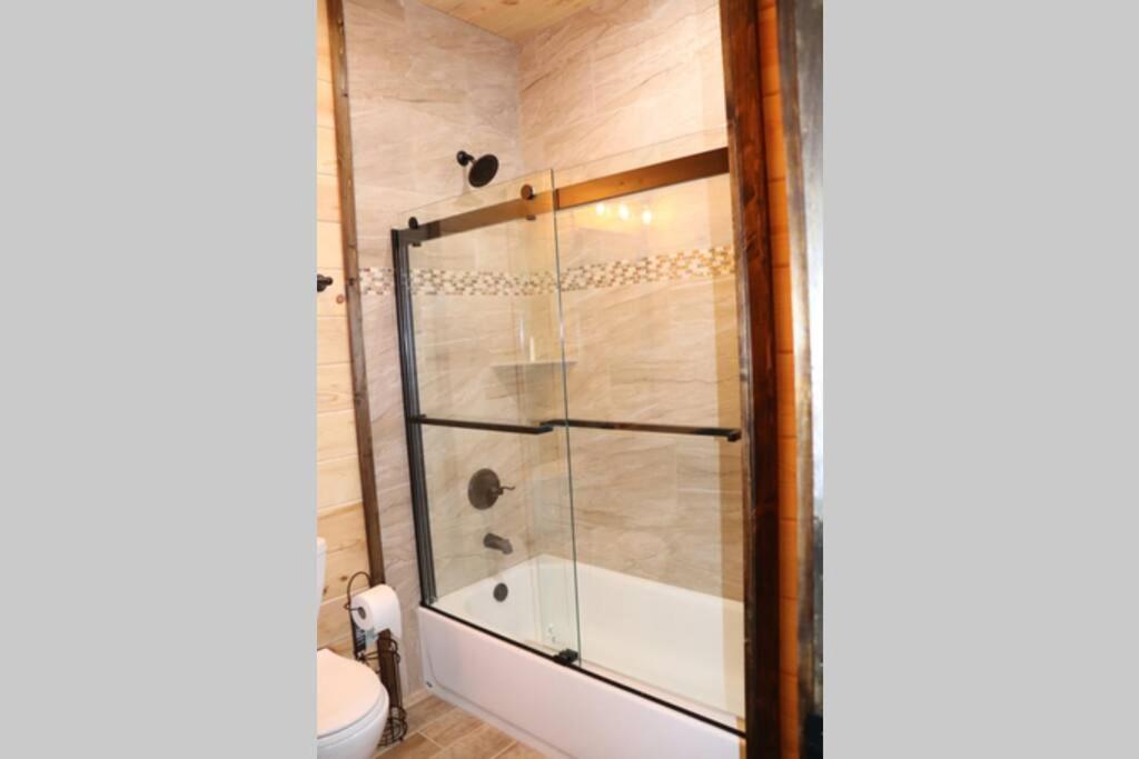 Village- Amazing Mountain Views - Piney Butt Place Holiday home *