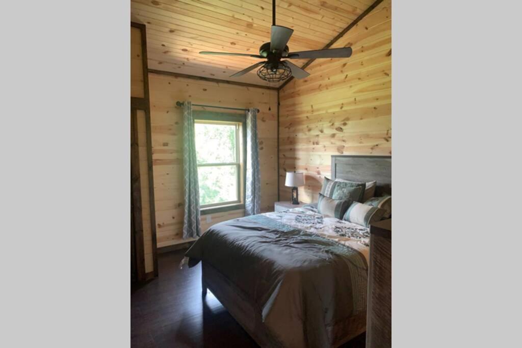 Village- Amazing Mountain Views - Piney Butt Place