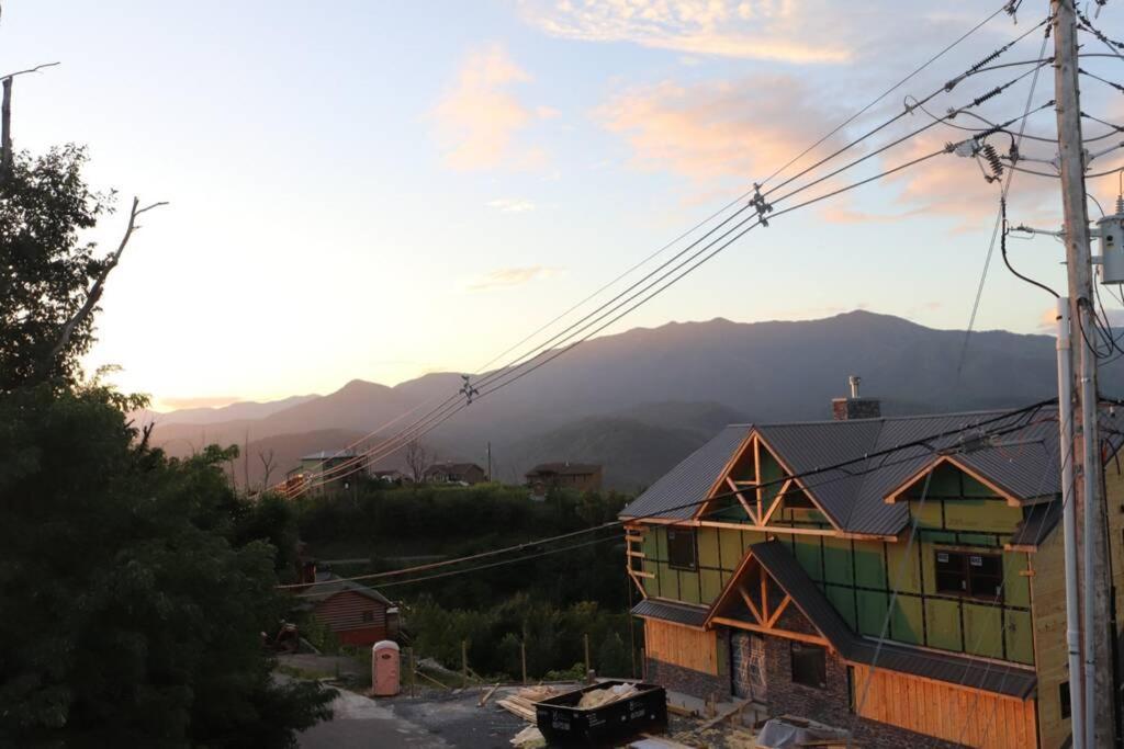 Village- Amazing Mountain Views - Piney Butt Place Holiday home