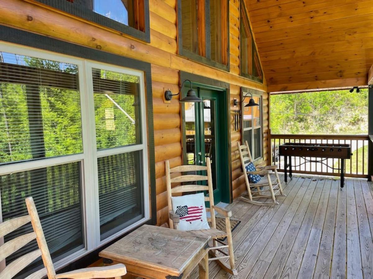 Take It Easy With Hot Tub And Community Pool * Gatlinburg