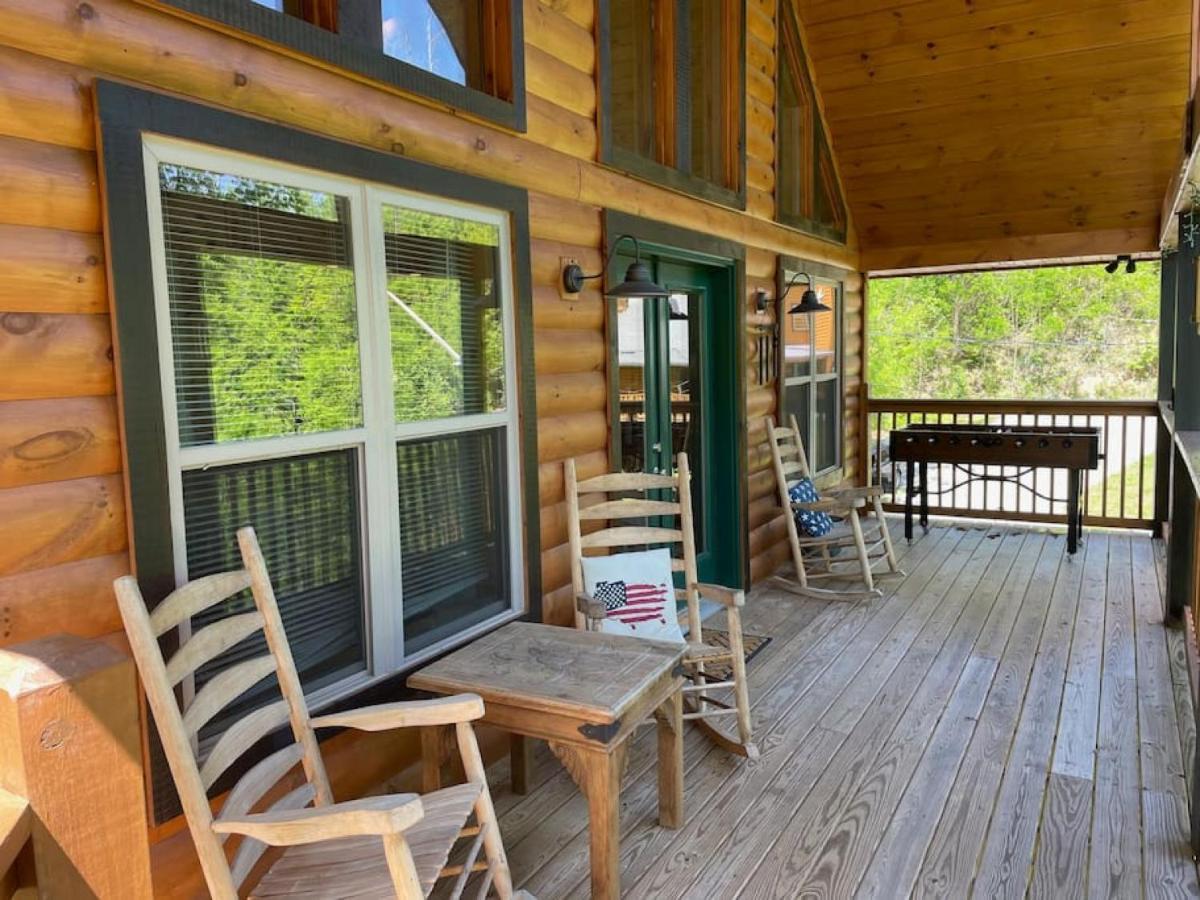 Holiday home Take It Easy With Hot Tub And Community Pool Gatlinburg
