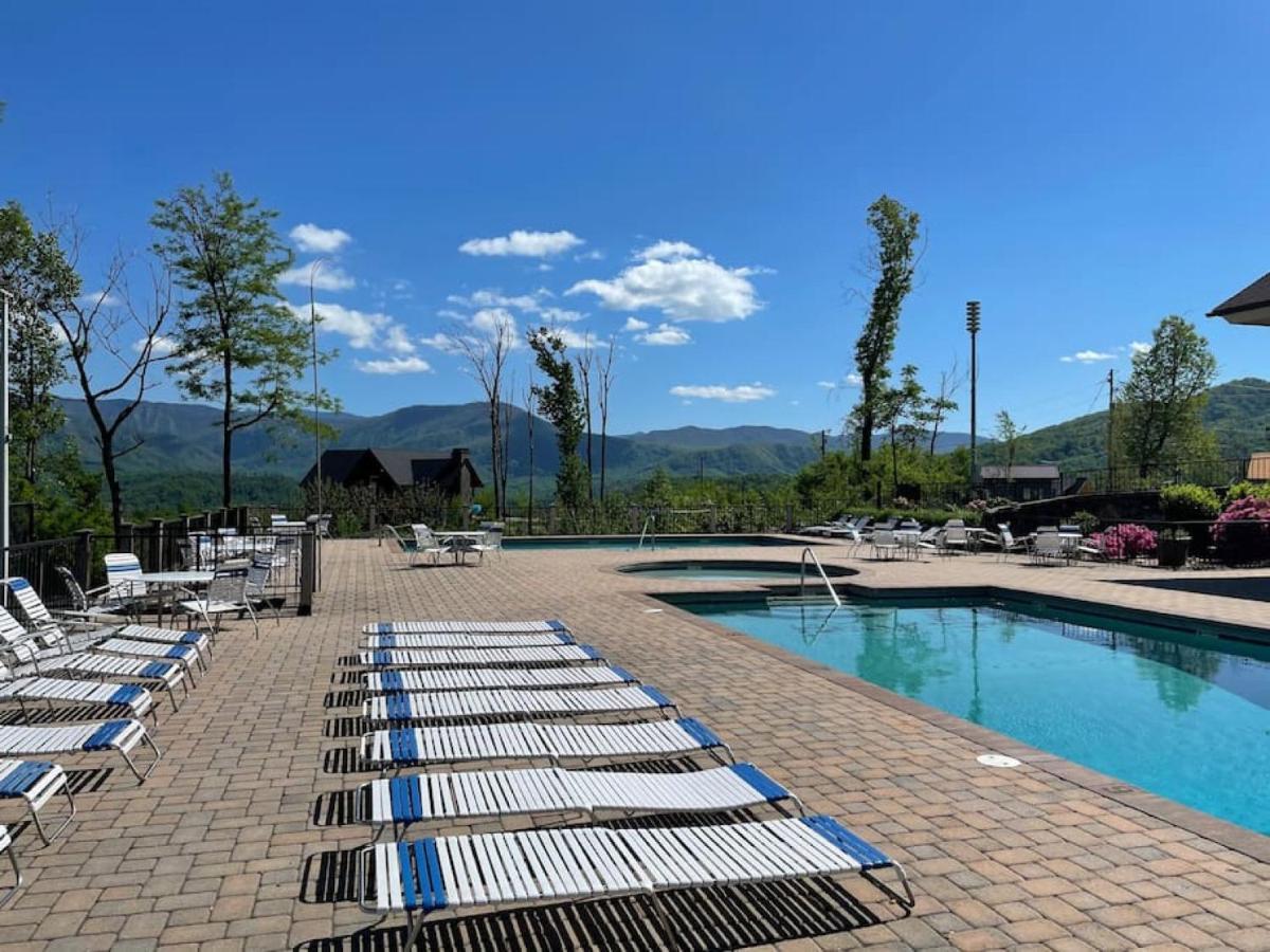 Take It Easy With Hot Tub And Community Pool *