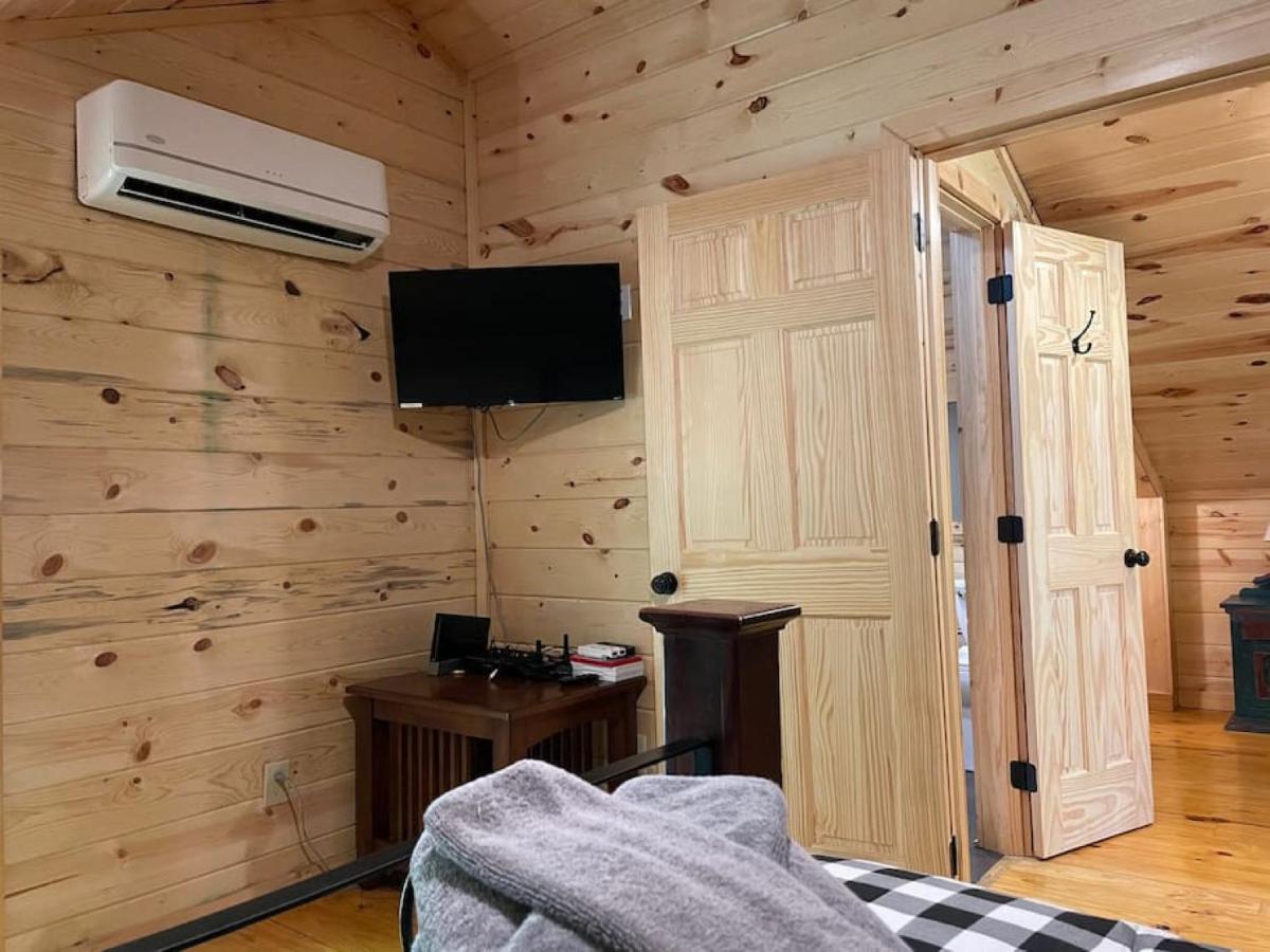 Take It Easy With Hot Tub And Community Pool Holiday home
