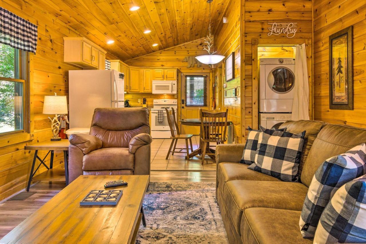Holiday home Bear Paw With Hot Tub And Pool Table!