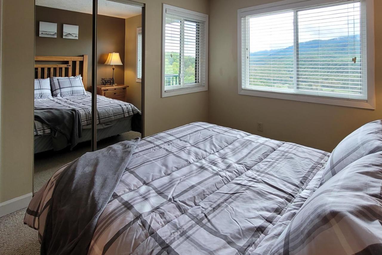Grand View Loft Hotel *