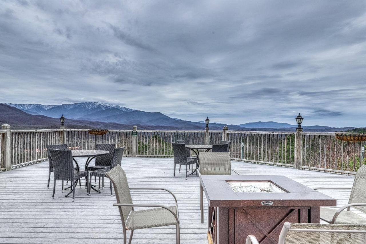 Grand View Loft Hotel