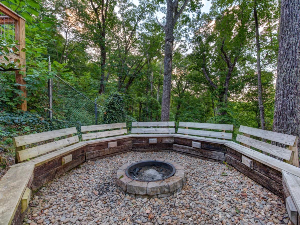 Holiday home Bear View Chalet, 3 Bedroom, Pool, Pets, Arcades, Wifi, Hot Tub, Sleeps 12 Gatlinburg