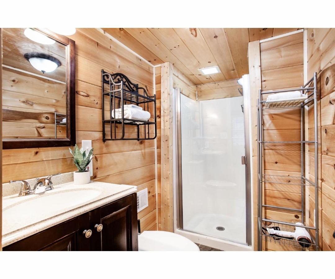 Hideaway - Hot Tub, Fireplace, Grill Holiday home Gatlinburg