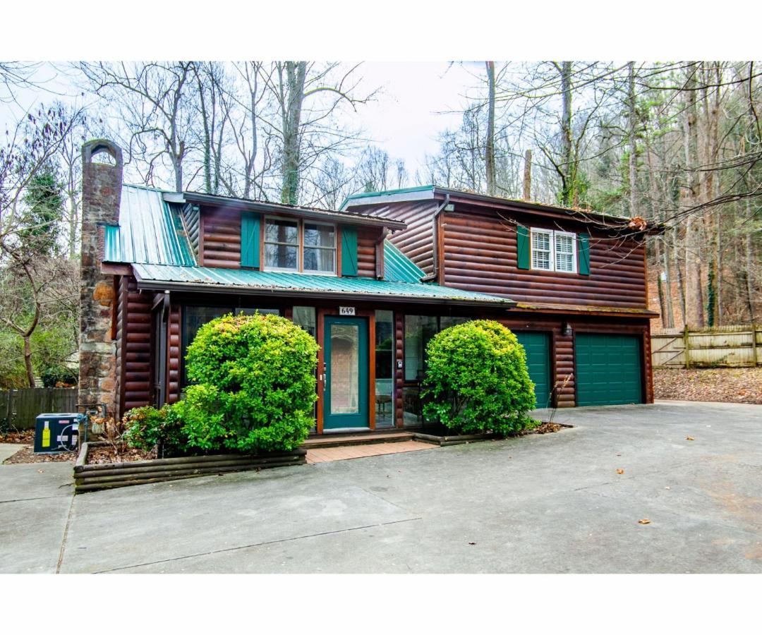 Holiday home Hideaway - Hot Tub, Fireplace, Grill