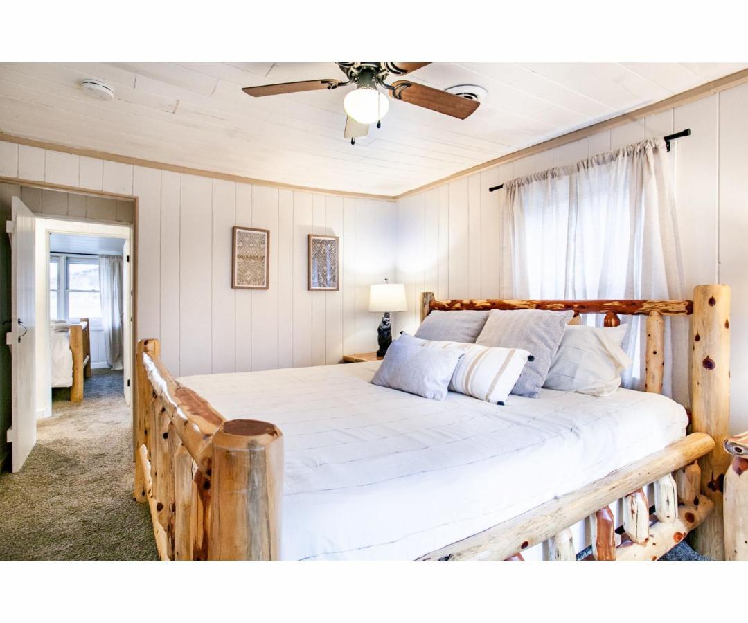 Holiday home Hideaway - Hot Tub, Fireplace, Grill Gatlinburg