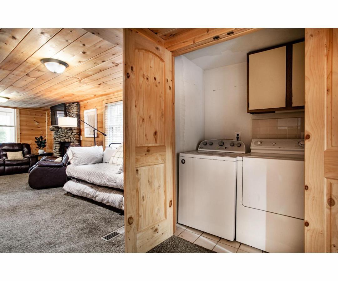 Hideaway - Hot Tub, Fireplace, Grill Gatlinburg