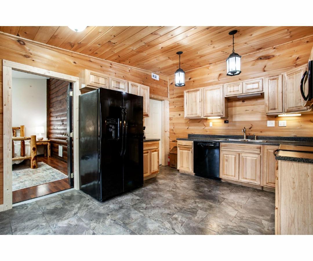 Holiday home Hideaway - Hot Tub, Fireplace, Grill *