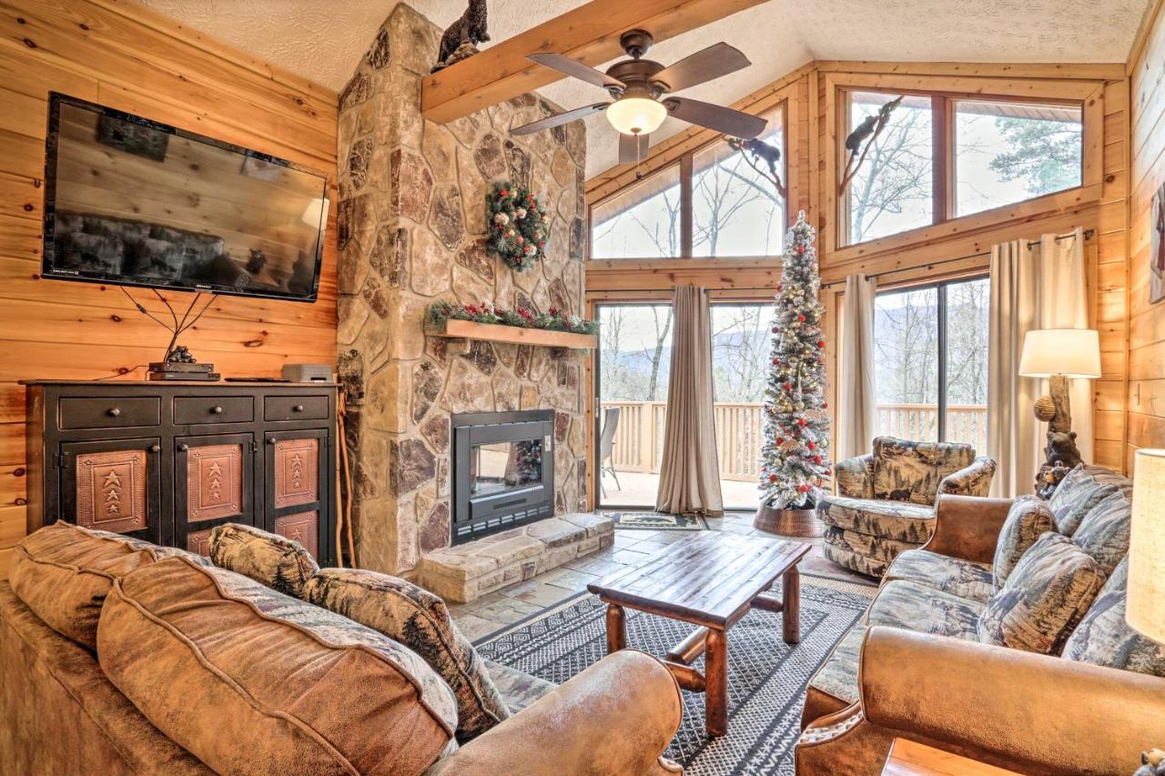 Honey Bear Hideaway With Hot Tub And Mtn Views! Holiday home *