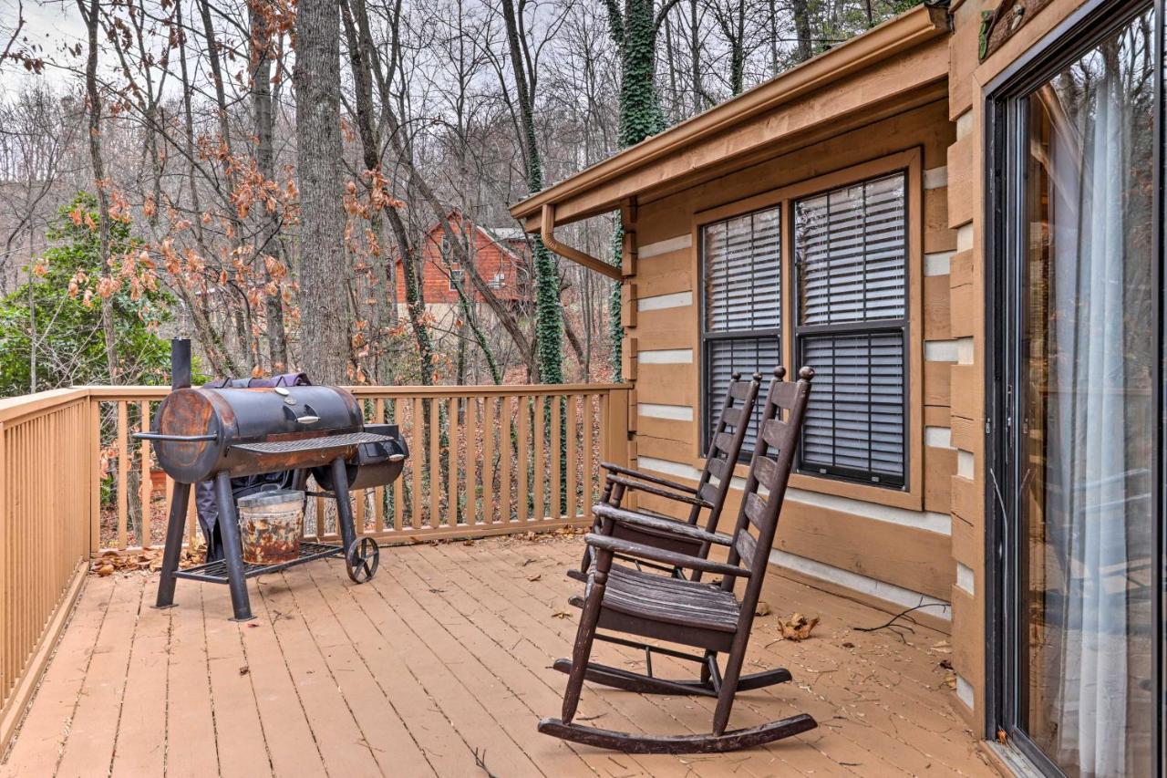Honey Bear Hideaway With Hot Tub And Mtn Views! Holiday home Gatlinburg