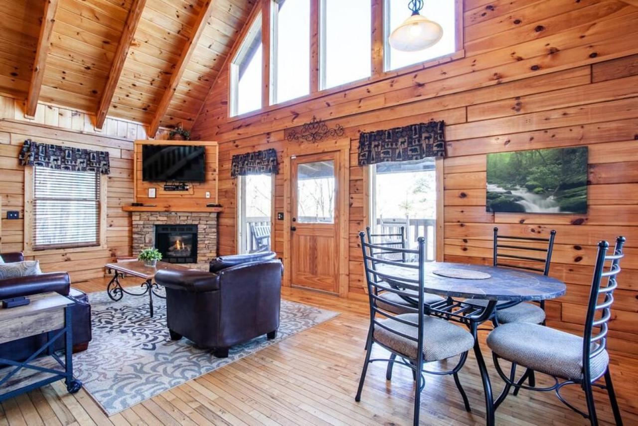 Whisk A Way With Hot Tub, Pool Table And Jacuzzi Holiday home