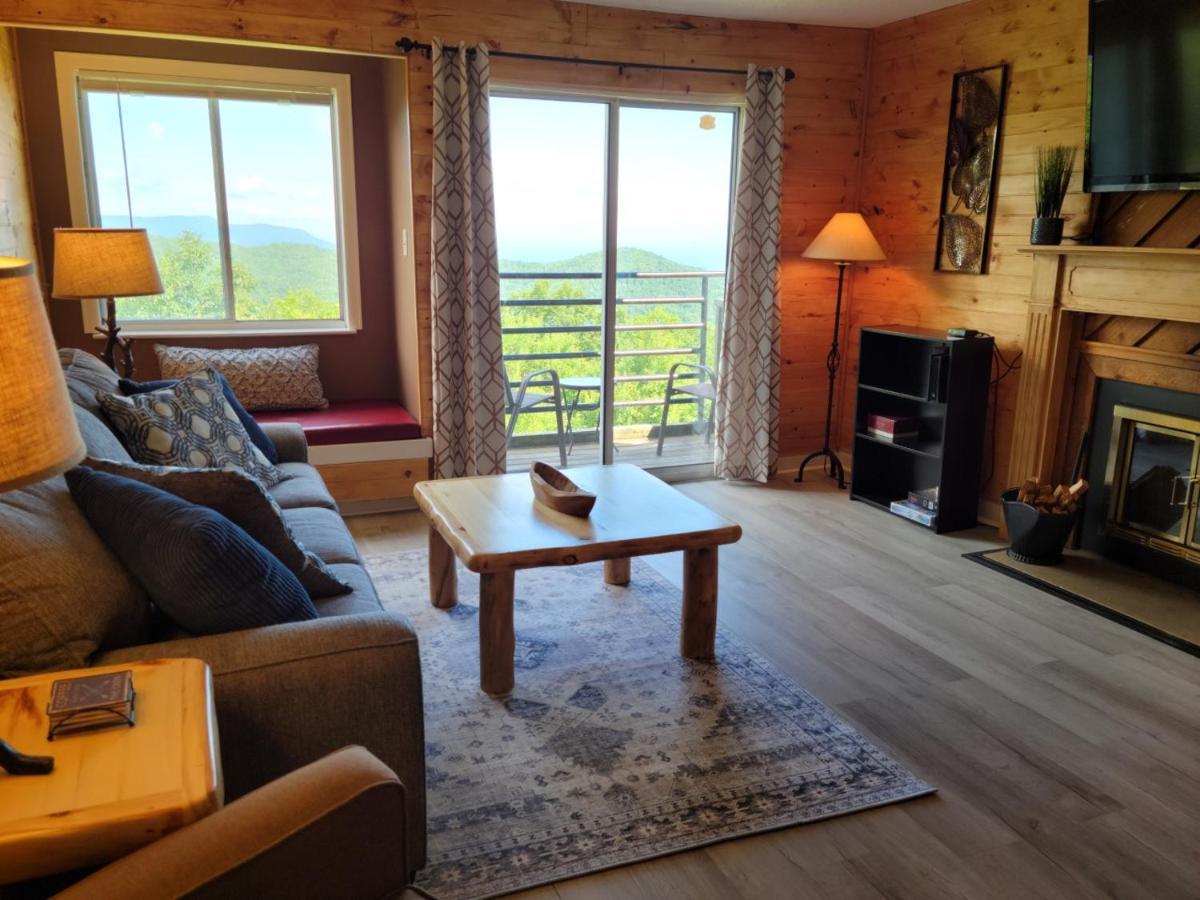 Mountain Magnificent Views - 2 Pools, Fireplace & Hot Tub Apartment