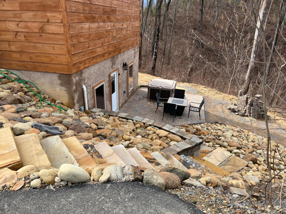 Holiday home Village- Amazing Mountain Views - Piney Butt Place *