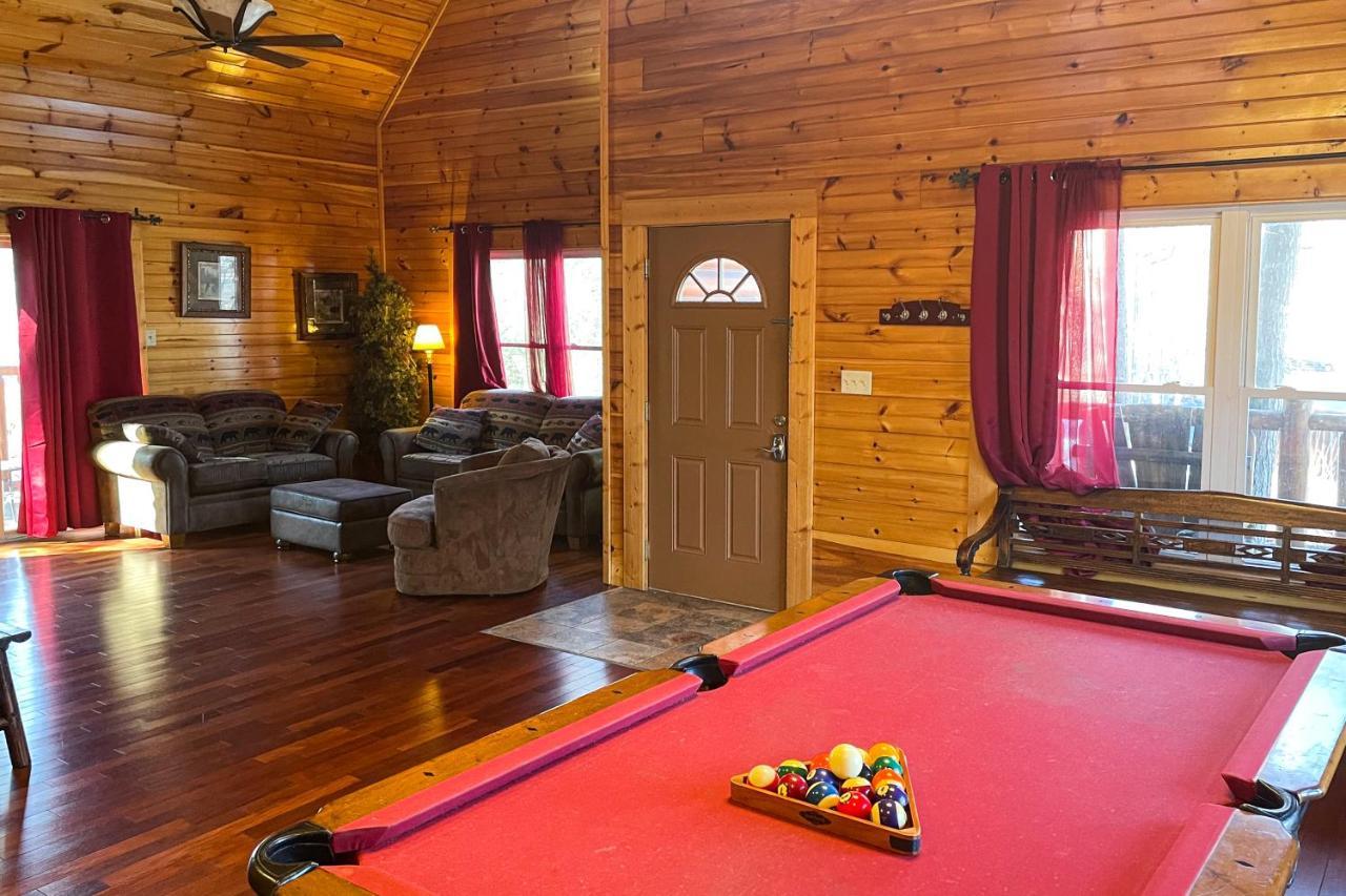 Black Bear Hideaway Gatlinburg