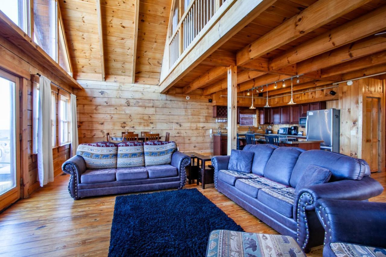 Little Cub Retreat Mtn View, Hot Tub, Indoor Pool