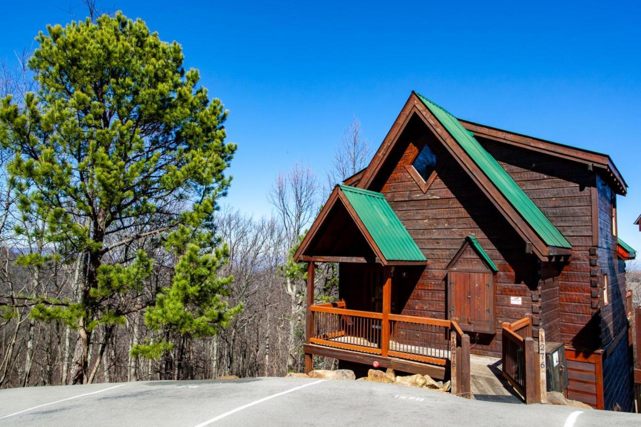 Little Cub Retreat Mtn View, Hot Tub, Indoor Pool Holiday home *