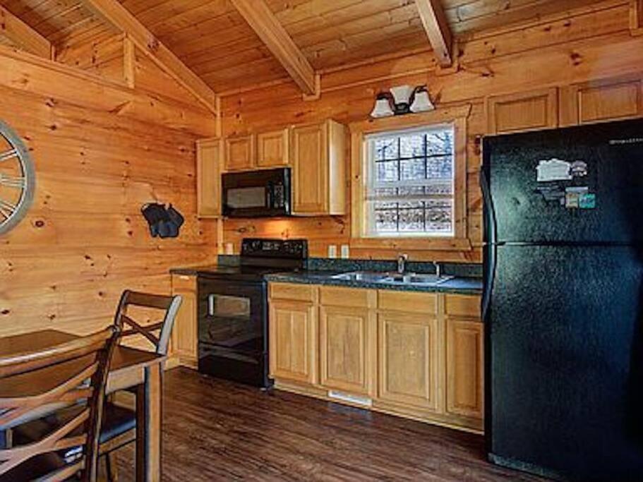 Holiday home At Royal Misty Haven With Free High Speed Internet And Just Miles Away From Things Enjoyable In The Smoky Mountains *